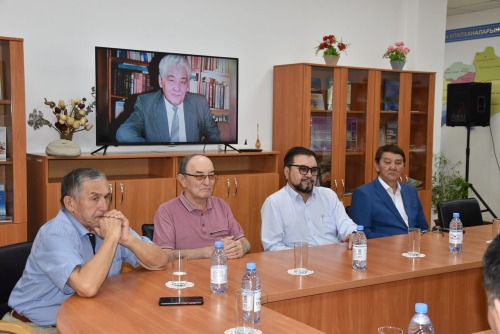 The writers of Atyrau met on the 85th anniversary of their distinguished Kazakh critic Zeinolla Serikkaliuly.
